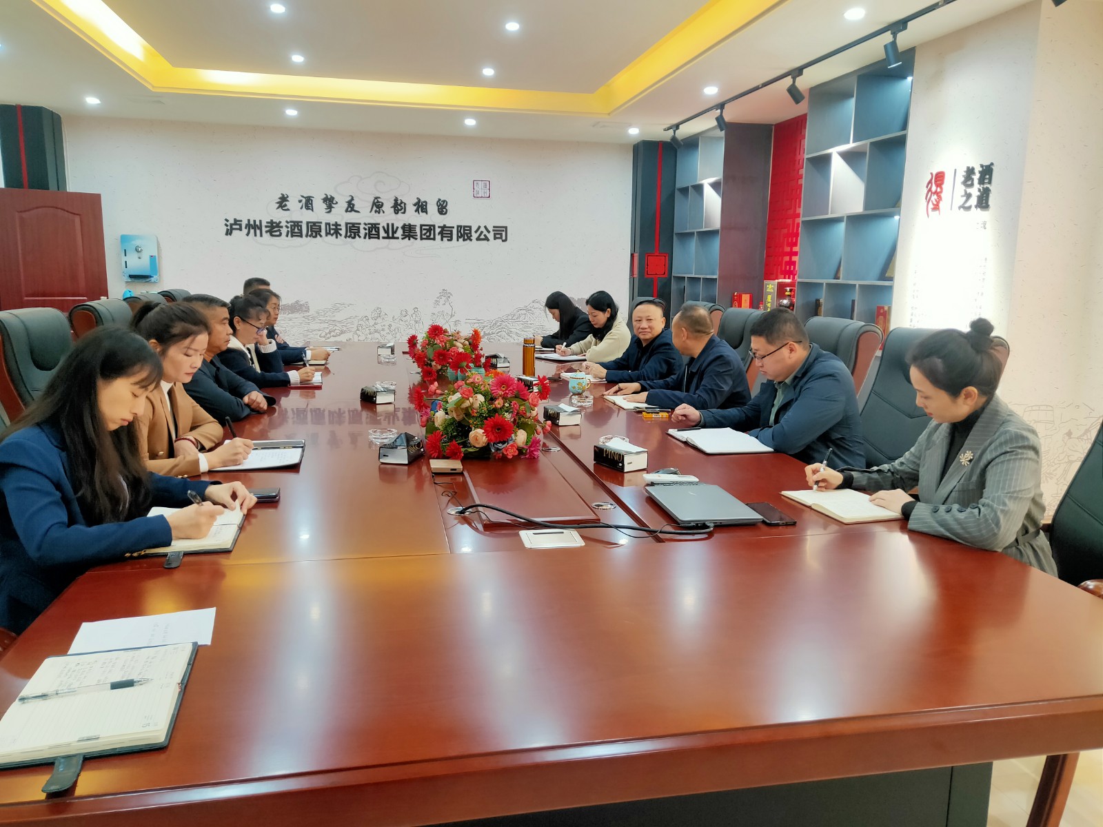 1736152169473946.jpg b965742c4fe02471b8e0e0e05b44c85.jpg