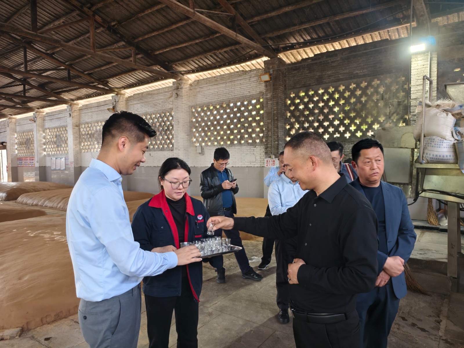 1743648566521880.jpg 1743648566521880.jpg